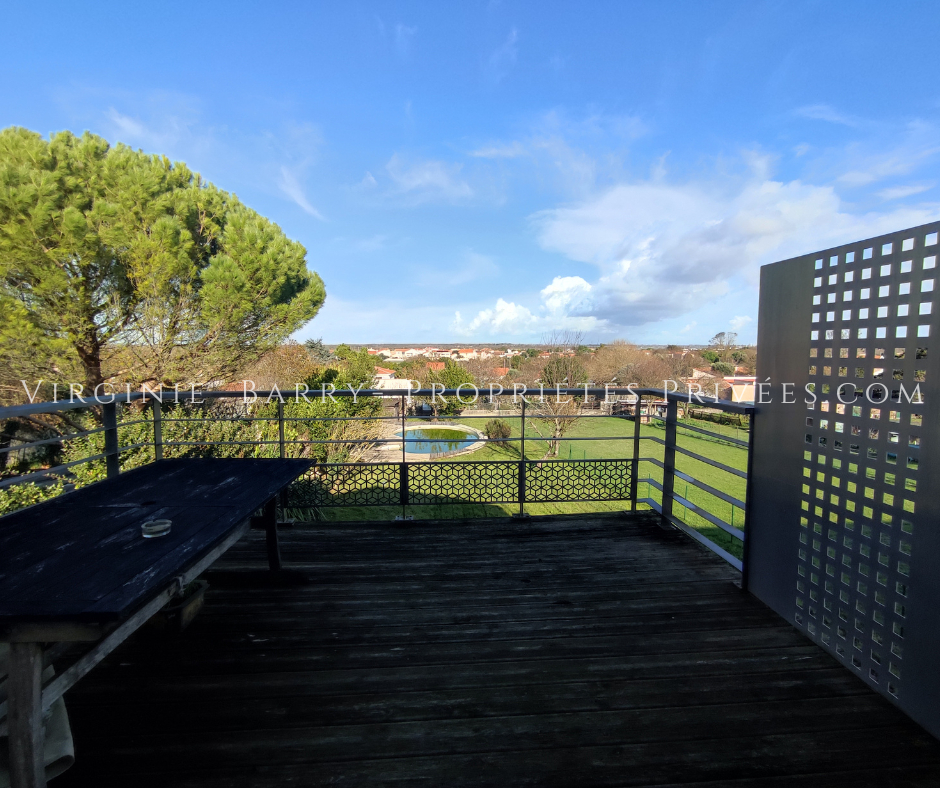 PORT-DES-BARQUES SUPERBE MAISON T5 AVEC PISCINE A PORT DES BARQUES 5