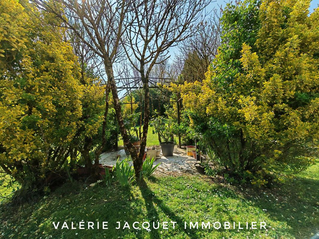 SAINT-CIBARD Domaine de Caractère à Saint-Cibard : Authenticité & Potentiel 11