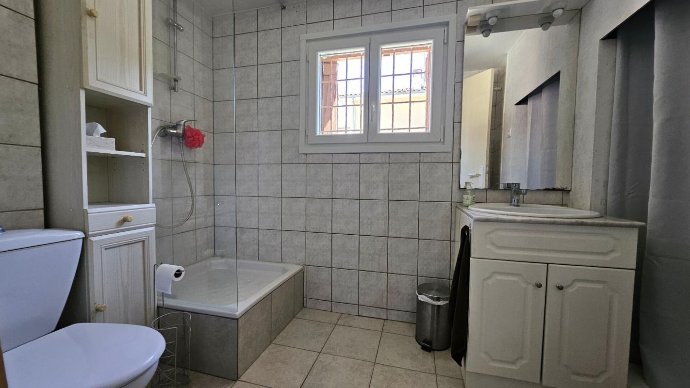 FEYZIN Maison Feyzin 4 pièce(s) 109.22 m2 12