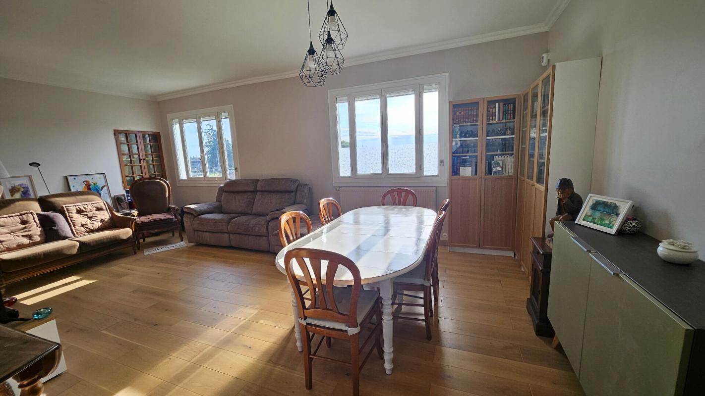 FEYZIN Maison Feyzin 4 pièce(s) 109.22 m2 3