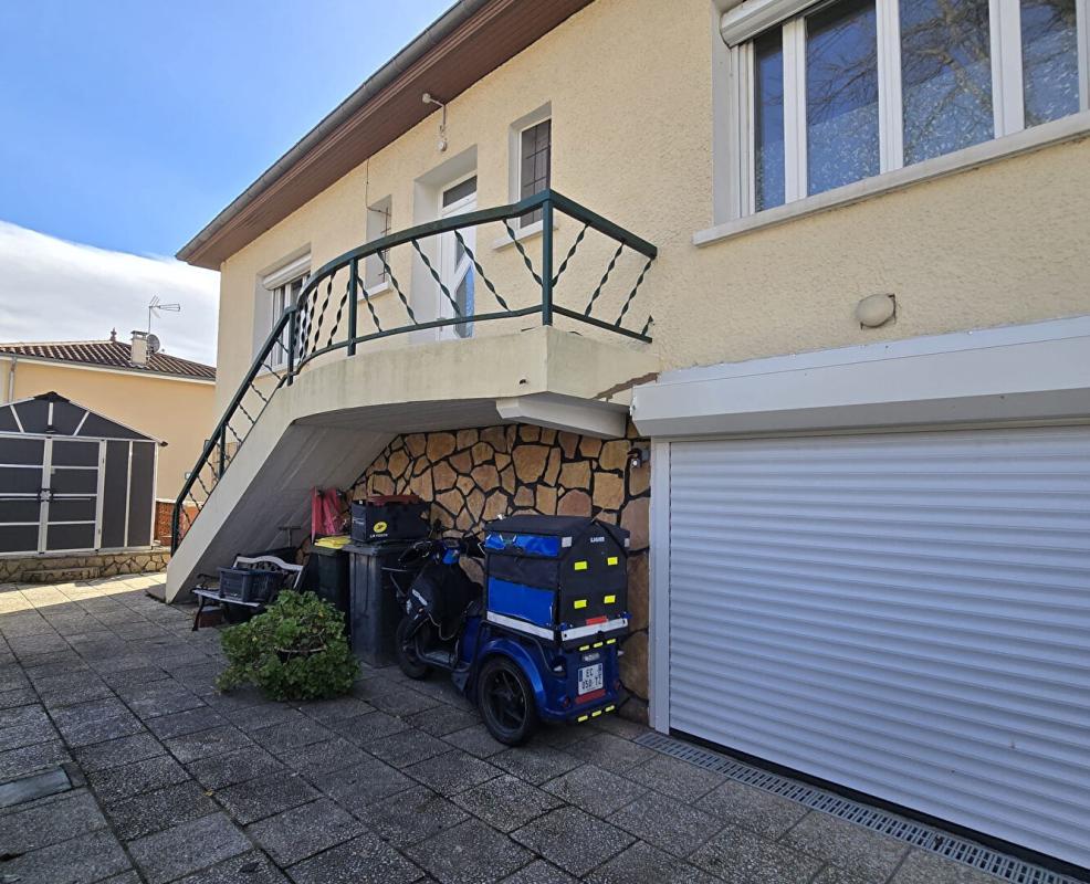 FEYZIN Maison Feyzin 4 pièce(s) 109.22 m2 9