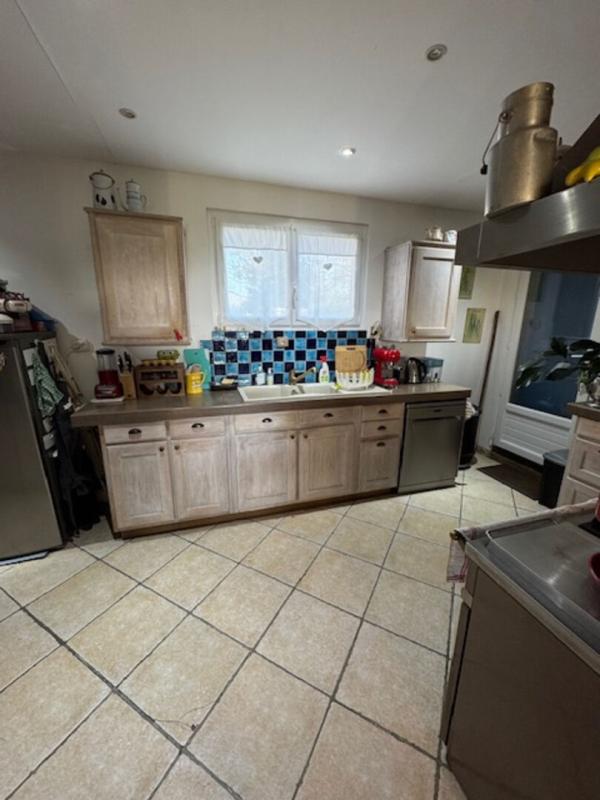 VILLIERS-SAINT-GEORGES BELLE LONGERE 6