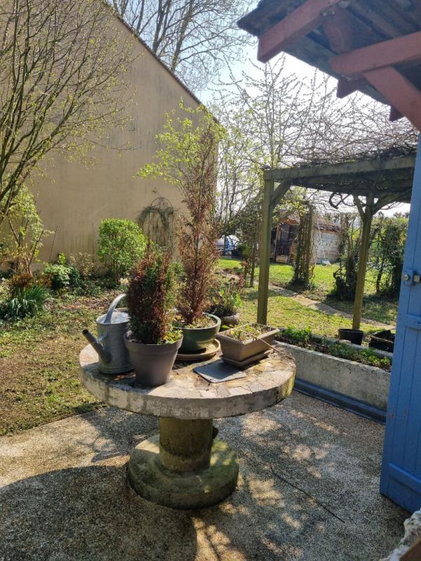 VILLIERS-SAINT-GEORGES BELLE LONGERE 7