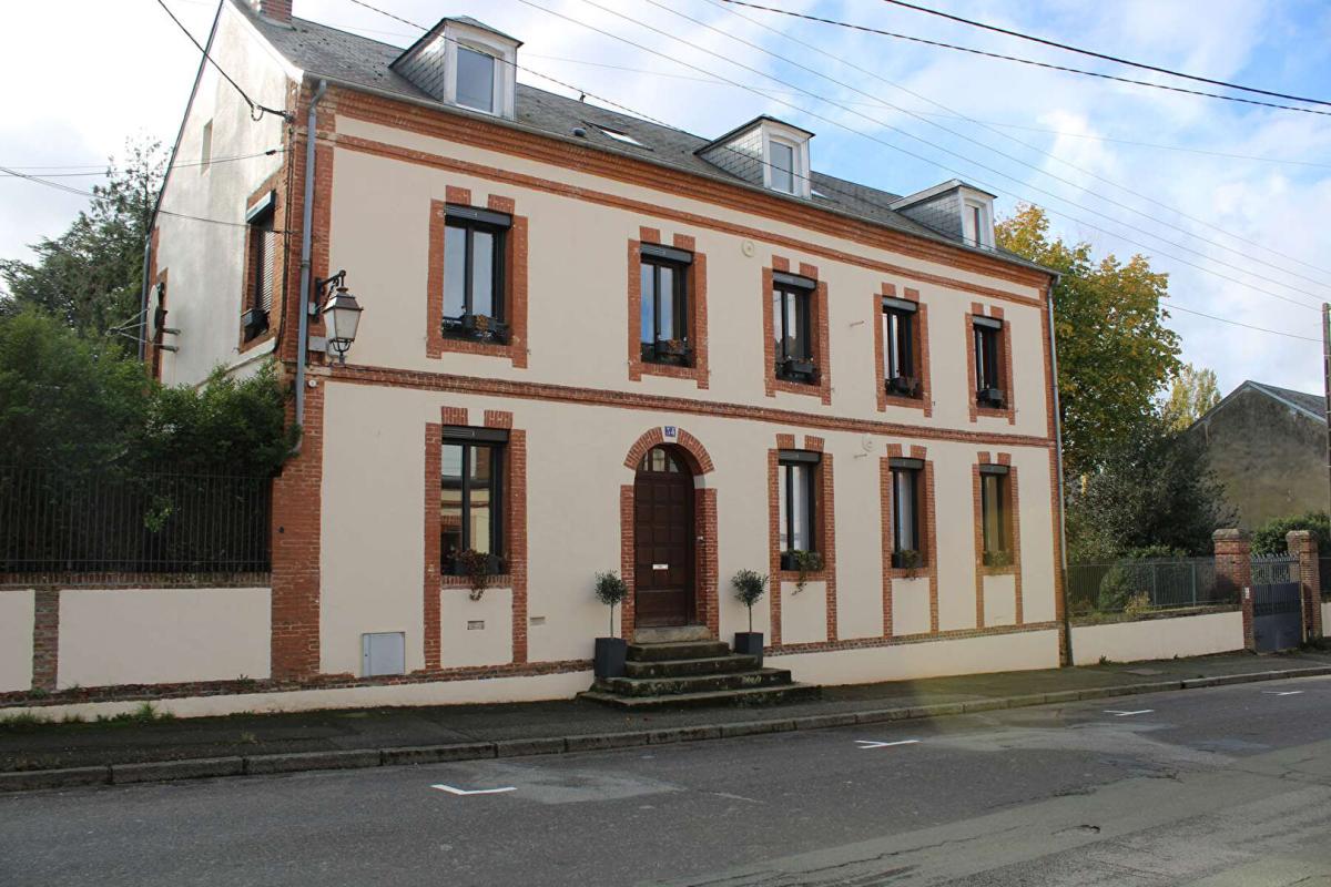 L'AIGLE PROPRIETE - MAISON DE MAITRE L'AIGLE 12 pièce(s) 285 m2 avec piscine couverte 1