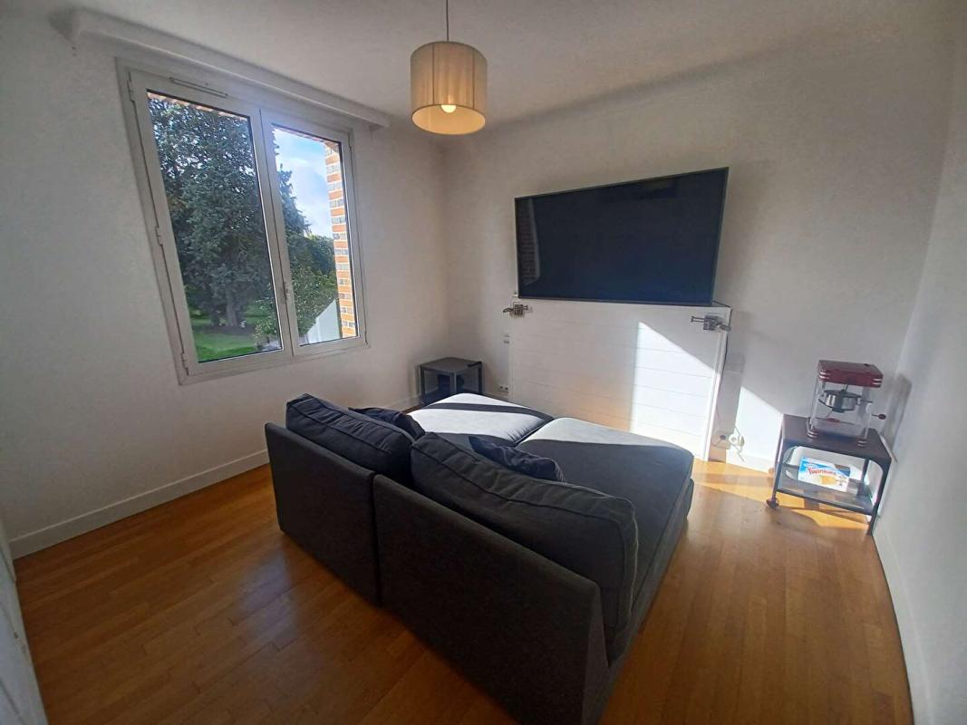 L'AIGLE PROPRIETE - MAISON DE MAITRE L'AIGLE 12 pièce(s) 285 m2 avec piscine couverte 10