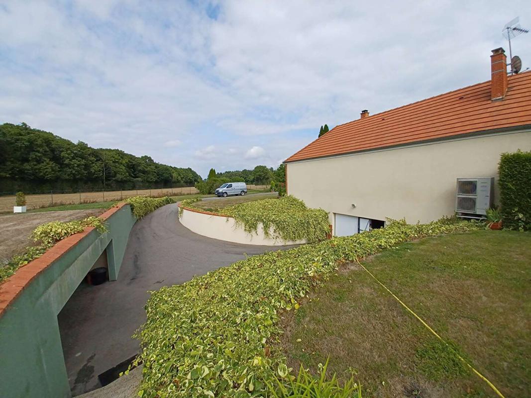 LE MENIL-BERARD PROCHE L'AIGLE/MORTAGNE MAGNIFIQUE PROPRIETE  5 pièce(s) 233.5 m2 avec piscine 17