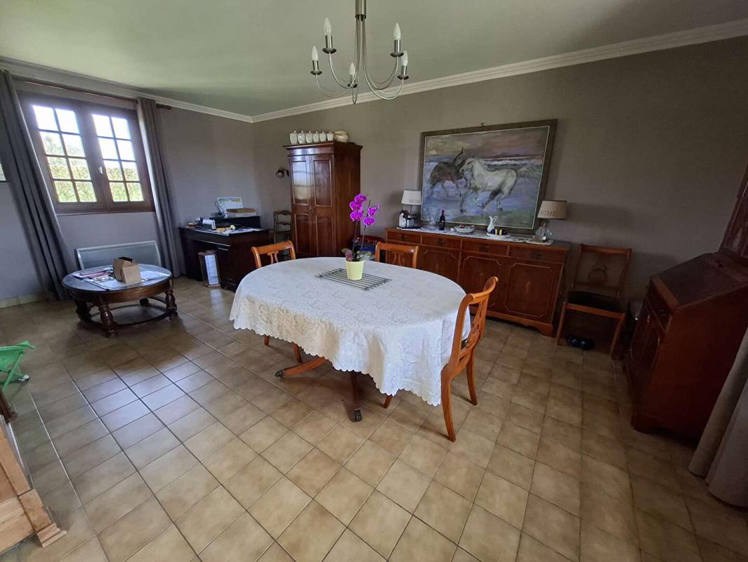 L'AIGLE Propriété L'AIGLE 6 pièce(s) 138 m2 - 4 Box et plus de 2,6 hectares 4