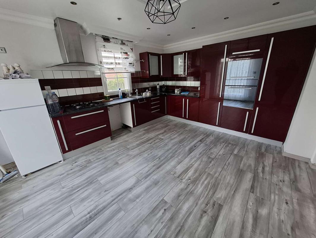 L'AIGLE Maison/Pavillon L AIGLE 7 pièce(s) 122 m2 avec terrain 630m² 3