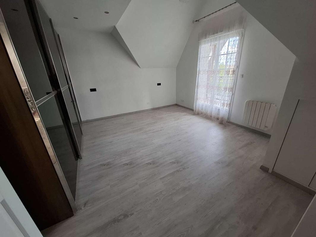 L'AIGLE Maison/Pavillon L AIGLE 7 pièce(s) 122 m2 avec terrain 630m² 9