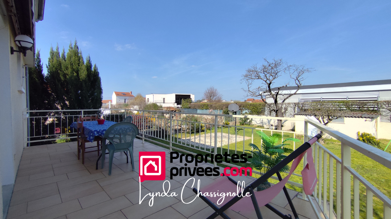 RIORGES Maison - 118m² - Riorges 2