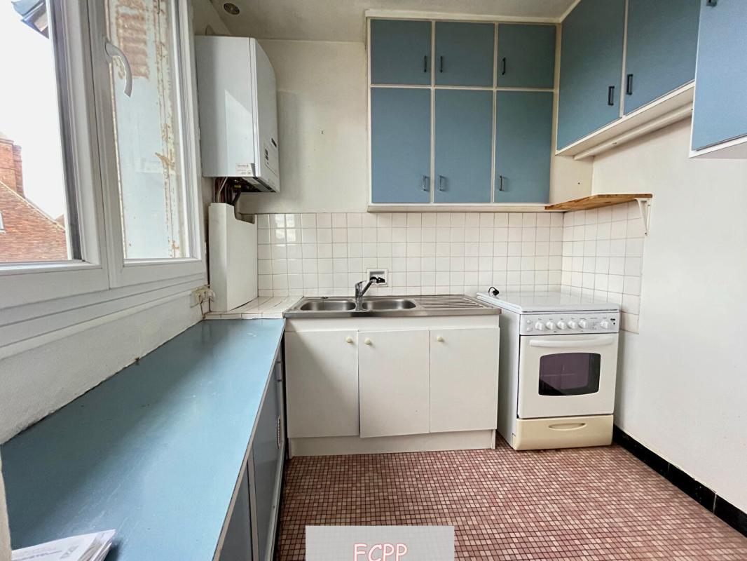 VERNEUIL-SUR-AVRE Appartement  lumineux et spacieux  fort potentiel hyper centre 8