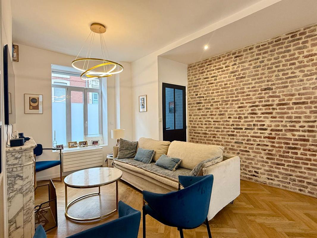 LILLE Maison 110M2 Vieux Lille avec Terrasse 1