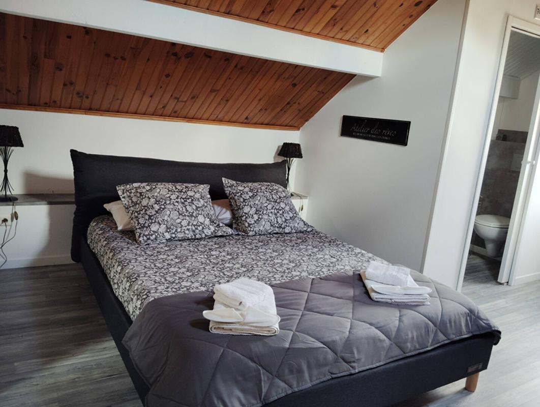 MOULEYDIER Bord de Dordogne · 2 maisons indépendantes · Piscine · 3 300 m² · 15 min Bergerac 12