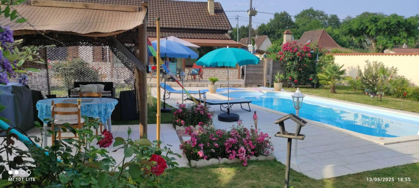 MOULEYDIER Bord de Dordogne · 2 maisons indépendantes · Piscine · 3 300 m² · 15 min Bergerac 2