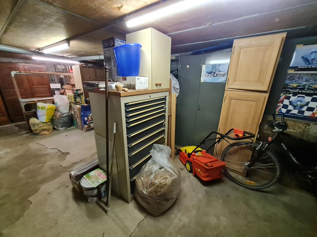 SAINT-OUEN-L'AUMONE Maison  6 pièces 4 chambres environ 148.44 m2 12