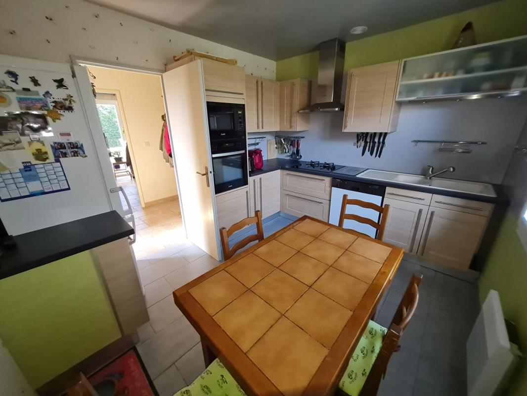 SAINT-OUEN-L'AUMONE Maison  6 pièces 4 chambres environ 148.44 m2 5