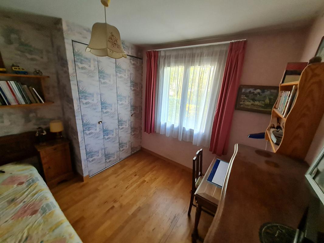 SAINT-OUEN-L'AUMONE Maison  6 pièces 4 chambres environ 148.44 m2 8