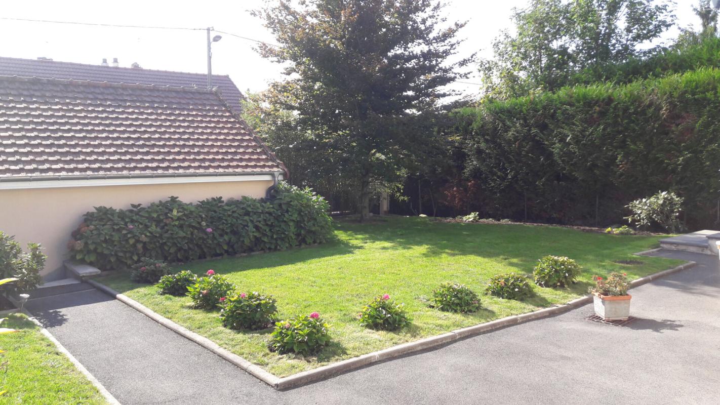 SAINT-QUENTIN PAVILLON INDIVIDUEL SUR SOUS SOL- DOUBLE GARAGE 13