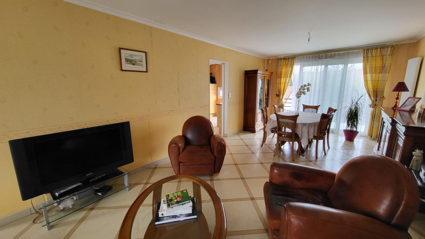 SAINT-QUENTIN PAVILLON INDIVIDUEL SUR SOUS SOL- DOUBLE GARAGE 4