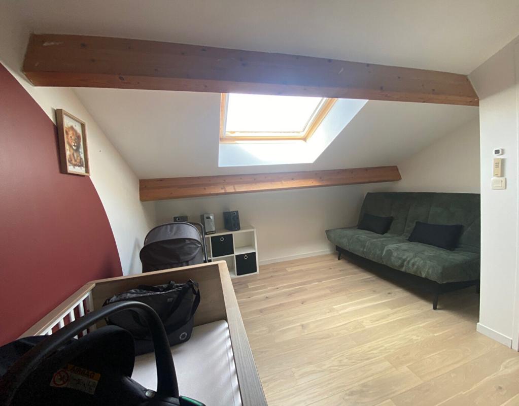 SAINTE-PAZANNE MAISON  44680 SAINTE PAZANNE - 2 CHAMBRES - BUDGET 216 000  HAI 10