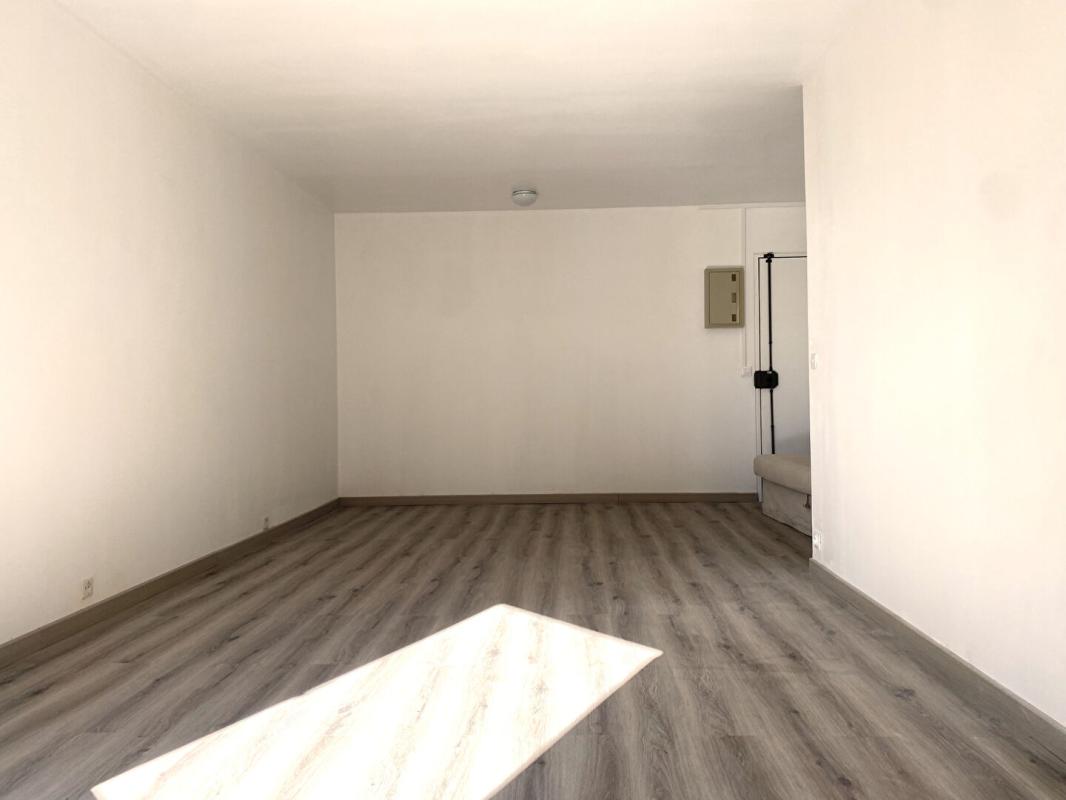 CRETEIL Appartement Creteil 2 pièce(s) 54.5 m2 4