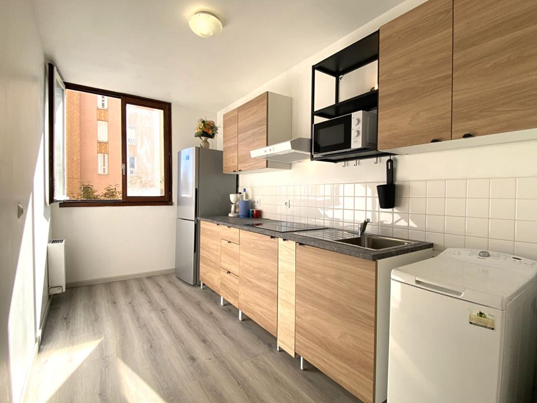 CRETEIL Appartement Creteil 2 pièce(s) 54.5 m2 6