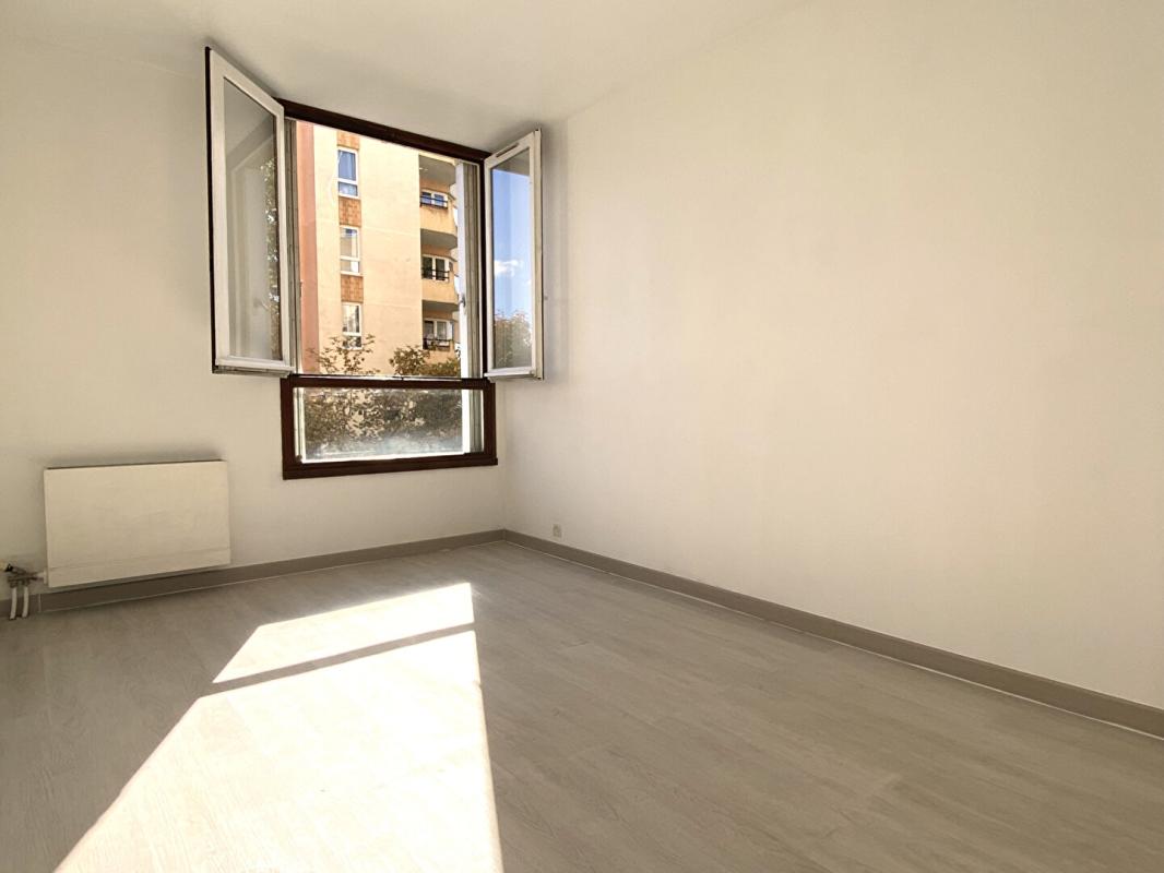 CRETEIL Appartement Creteil 2 pièce(s) 54.5 m2 7