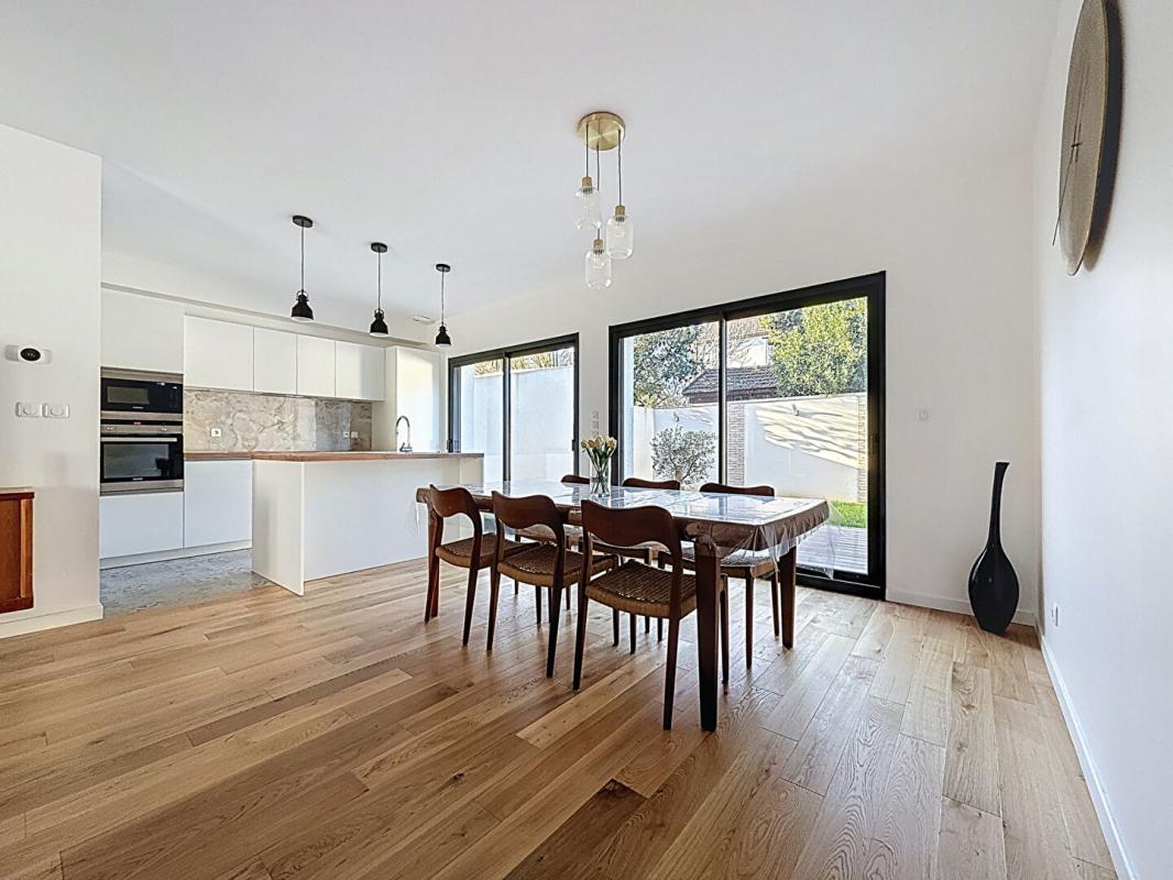 VILLEJUIF Maison Villejuif 5 pièce(s) 95 m2 6