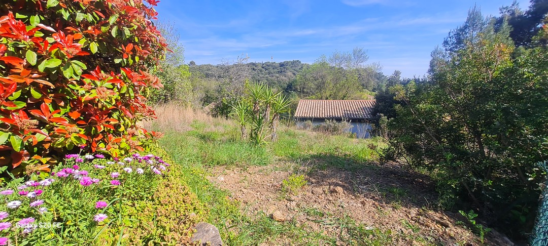 LAURENS Villa de 93m² avec garage et vue sur 652m² de terrain 5