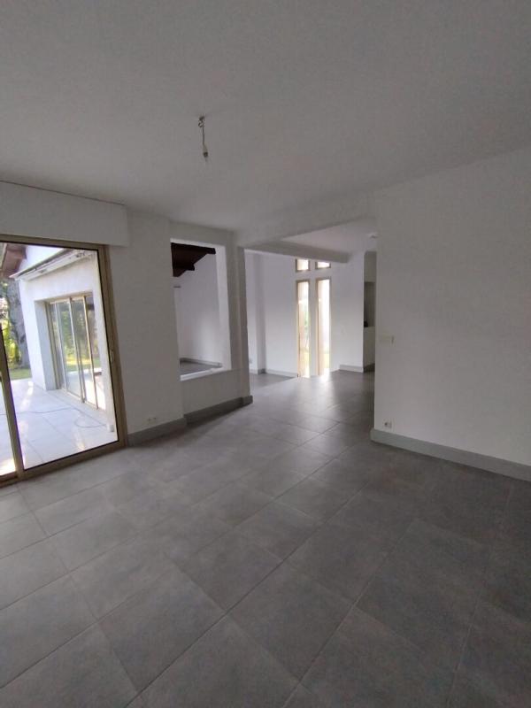 SAINT-JULIEN-L'ARS ST JULIEN L'ARS/SEVRES ANXAUMONT - Maison 4 chambres - 168 m2 - + local commercial - Parcelle 8 916 m2 8