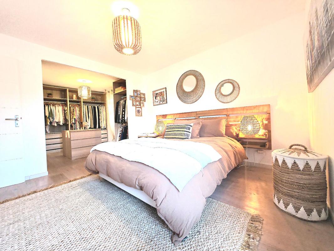 CAVALAIRE-SUR-MER EXCEPTIONNEL T4 DERNIER ÉTAGE AVEC TERRASSE PANORAMIQUE & DOUBLE GARAGE A 679000 EUR 7