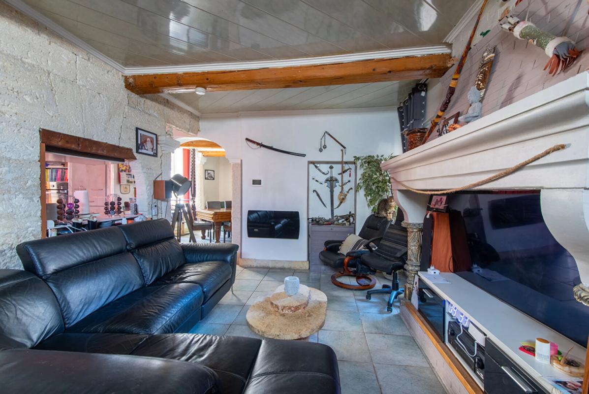 LE PONTET Unique en son genre !!! Maison avec son gîte 10