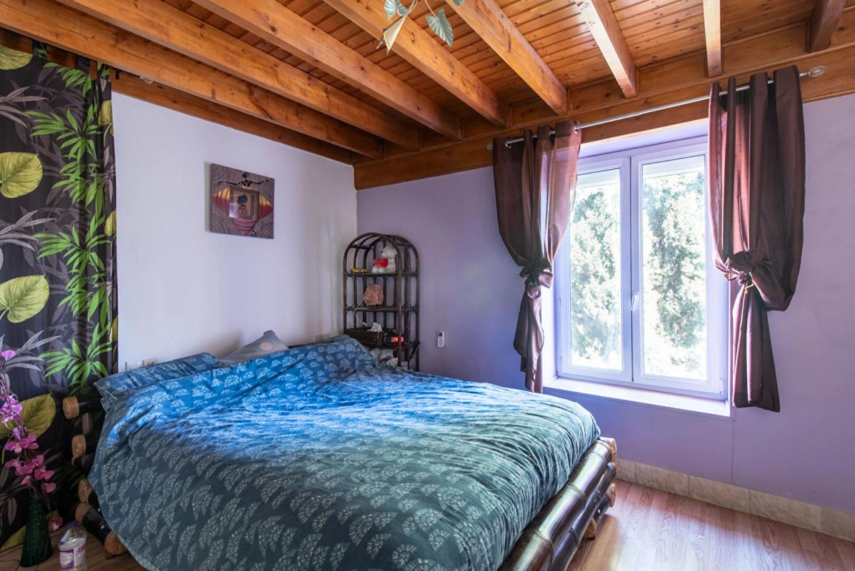 LE PONTET Unique en son genre !!! Maison avec son gîte 13