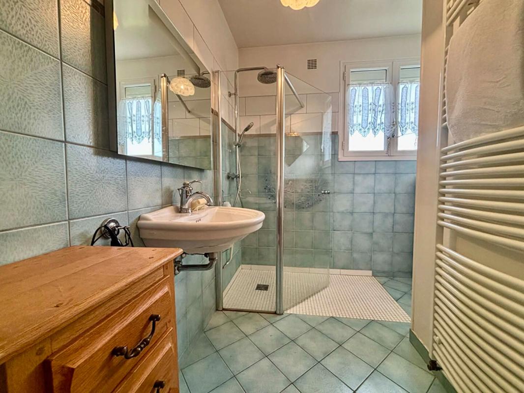 DAMPIERRE-LES-BOIS Maison de 3 pièces, en impasse 8