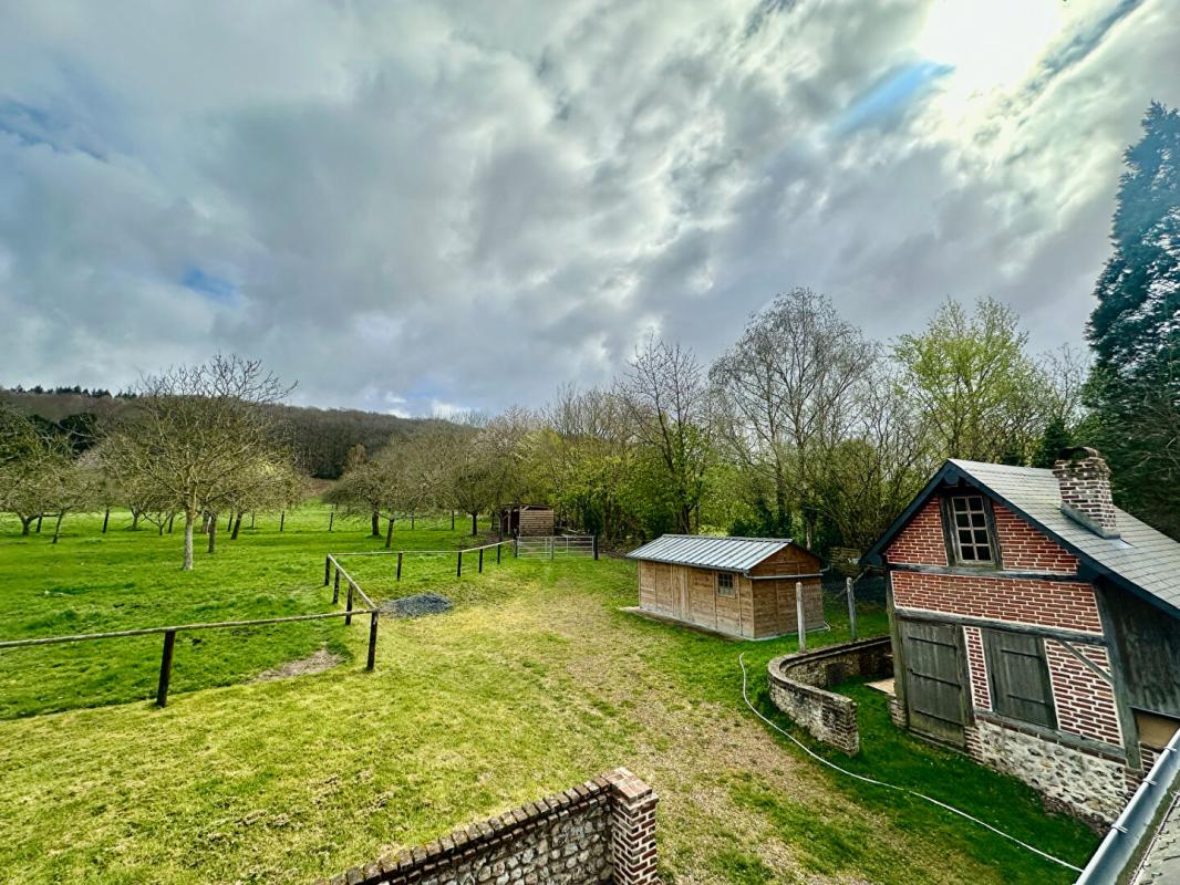 FIERVILLE-LES-PARCS Bien rare à la vente - Pressoir  authentique & rénové avec 1.8 hectare, calme  et charme incomparable 2