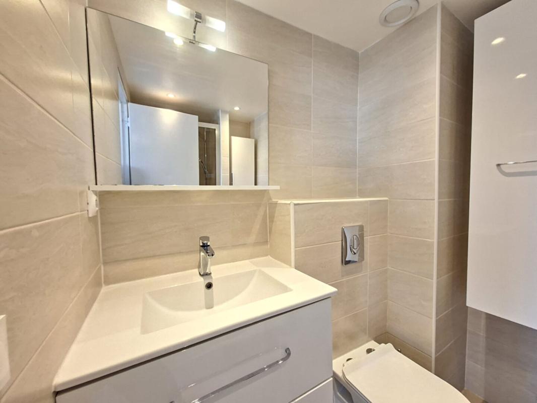 PARIS-15E-ARRONDISSEMENT Rare Bir hakeim 34 m2 5