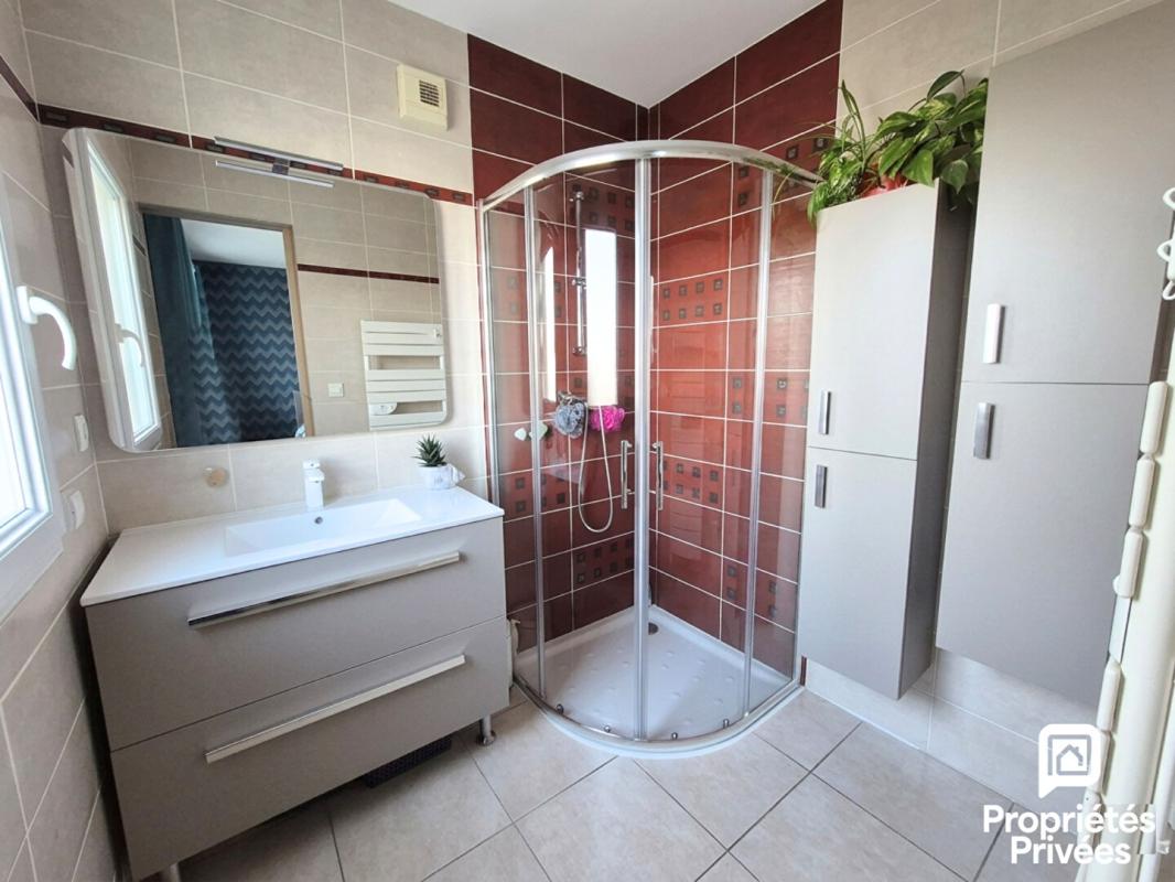 COLLONGES Maison 150m2 - 4 chambres - Sous-sol complet - Piscine 11