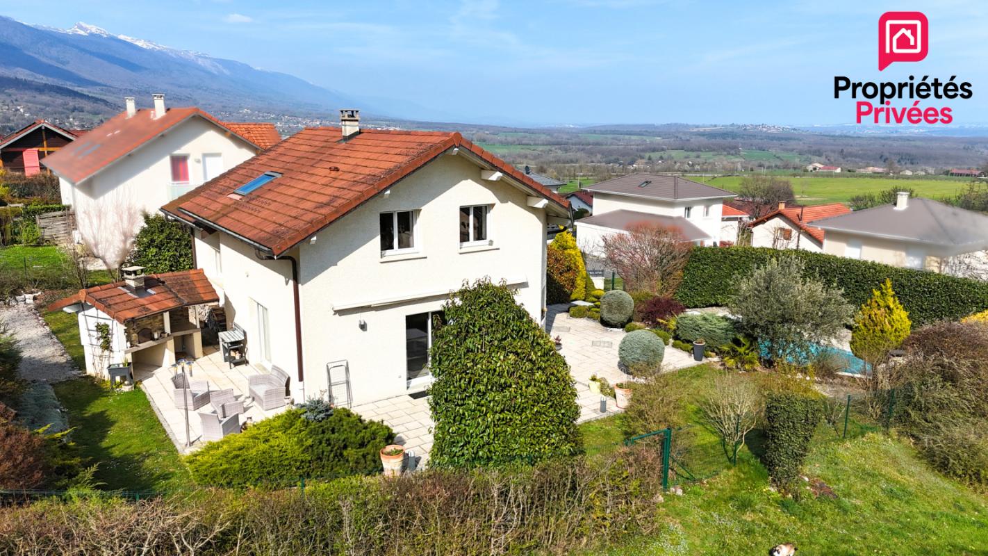 COLLONGES Maison 150m2 - 4 chambres - Sous-sol complet - Piscine 12