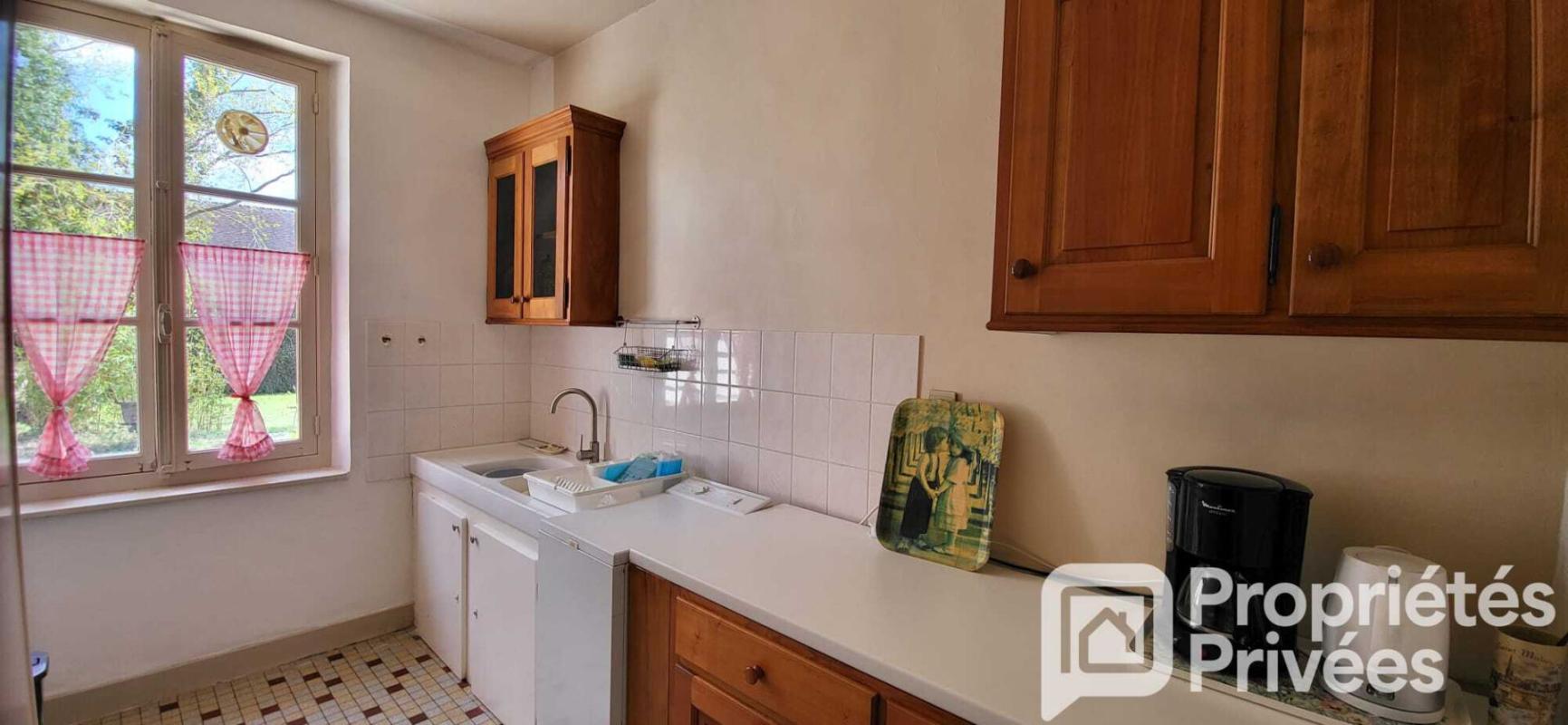 LA FERTE-VIDAME Maison de Maître avec prairies et annexes 13