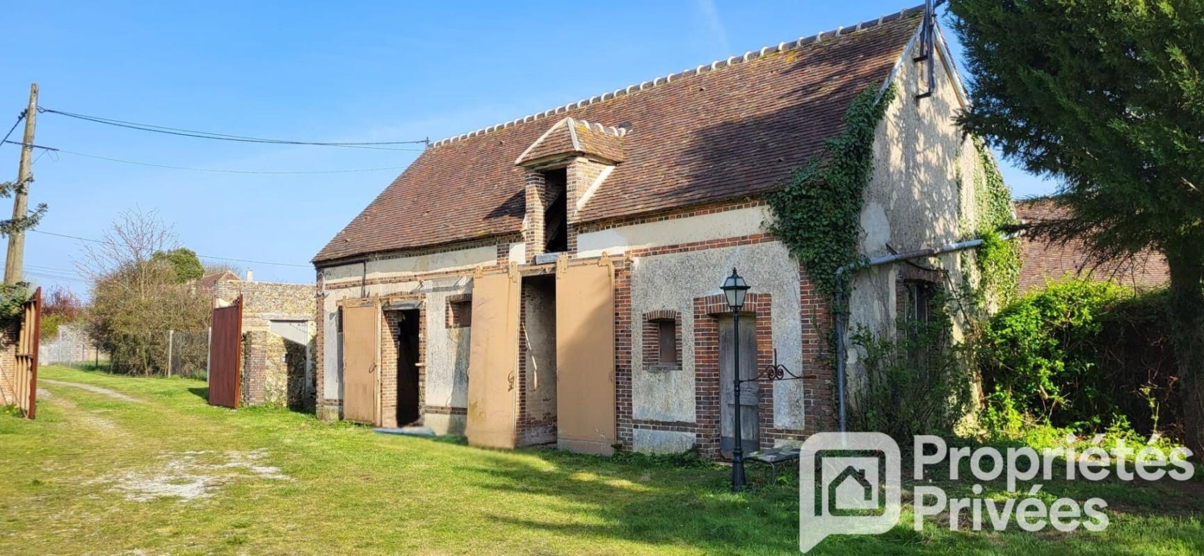 LA FERTE-VIDAME Maison de Maître avec prairies et annexes 16