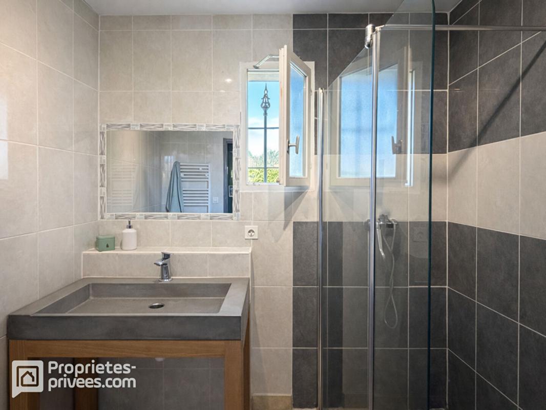 JONQUIERES Maison familiale 4 pièces, 135 m² de plain-pied avec grand jardin au calme 12