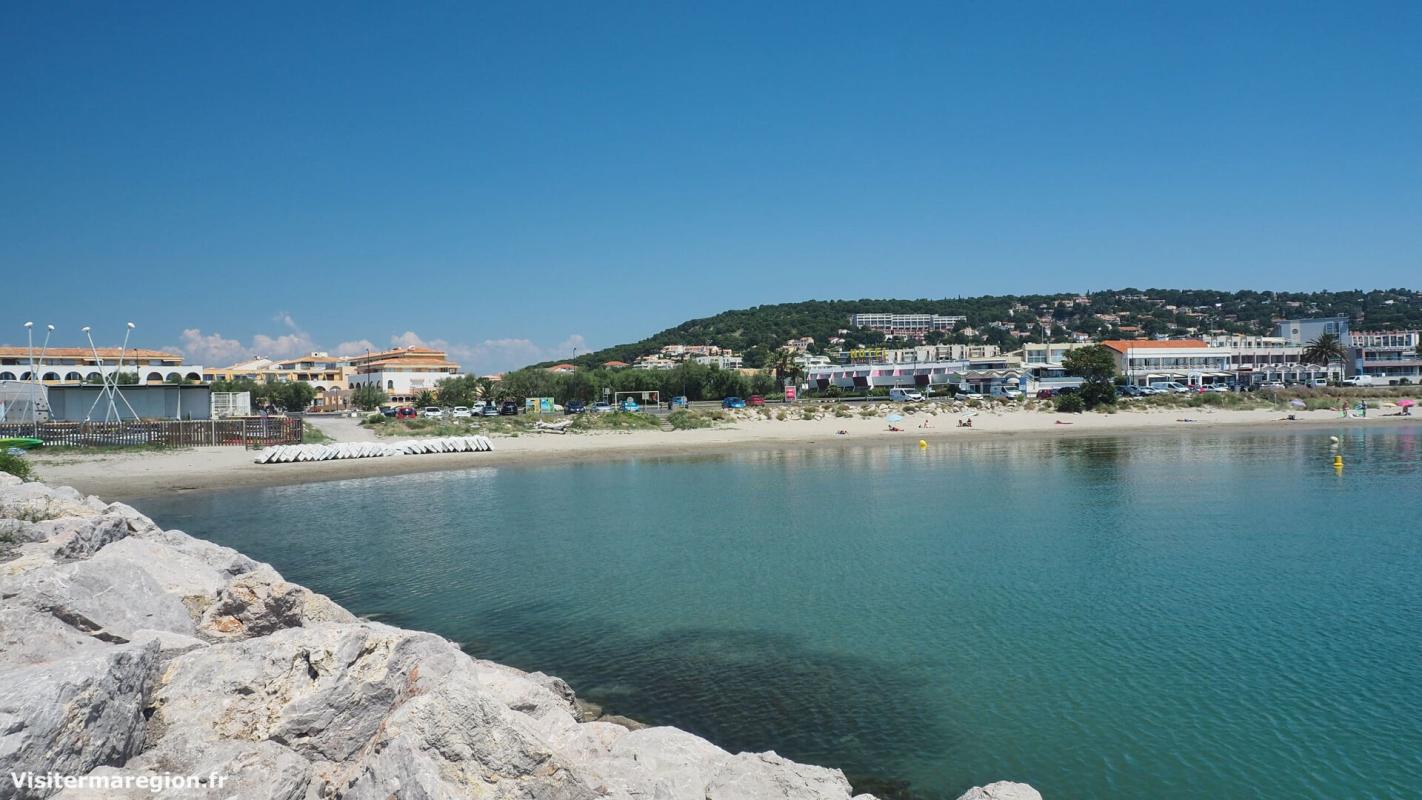 SETE Corniche de Sète. T4 de standing, Terrasse plus jardinière 40,6 m² Sud, Bord de Mer 5