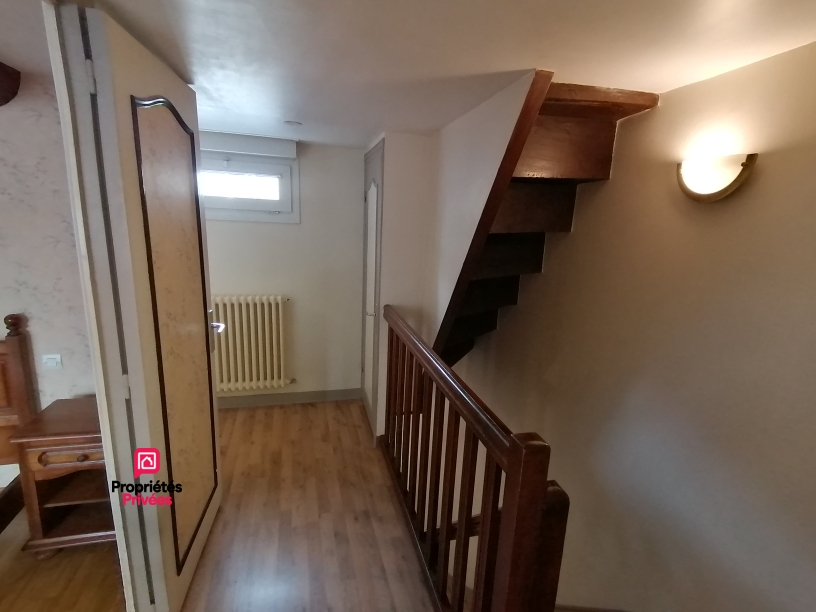 LA FERTE-MACE LA FERTE MACE (61600) Maison 3 pièces, 2 chambres , 67 m2 environ . Prix 70 000 honoraires  7,69% inclus à la charge de l'acquéreur, soit 65 000  hors honoraires 8