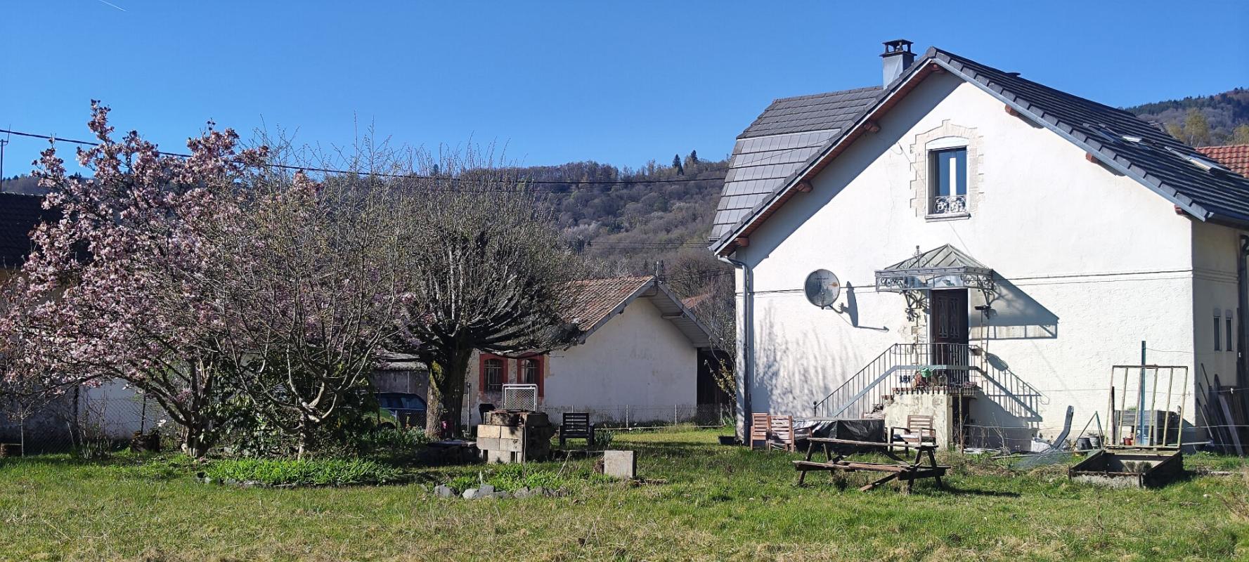 PLANCHER-BAS PLANCHER-BAS 70290 : Maison 124m² - 6 pièces sur un terrain de 63 ares 64 11