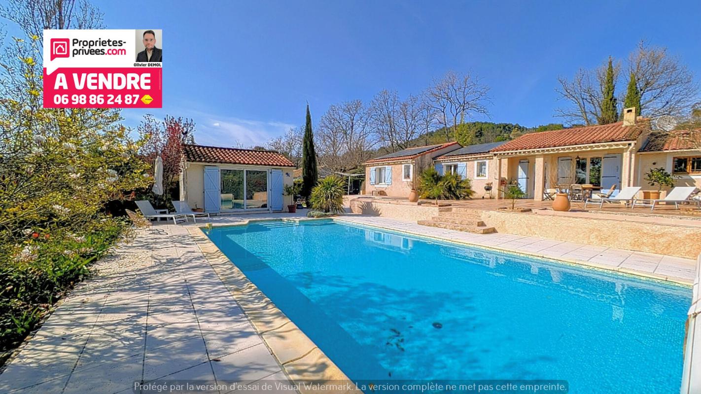 TOURRETTES ELEGANTE VILLA DE PLAIN-PIED ET DE 4 CHAMBRES. 150 m² .Calme et résidentiel ! 6