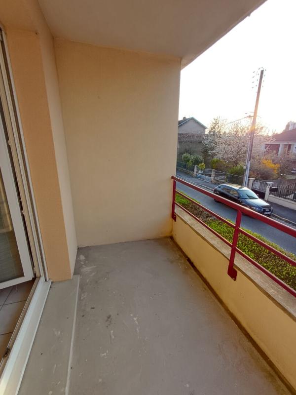 CHALONS-EN-CHAMPAGNE Chalons en Champagne - Appartement 2 pièces 47 m2 avec balcon et parking 10