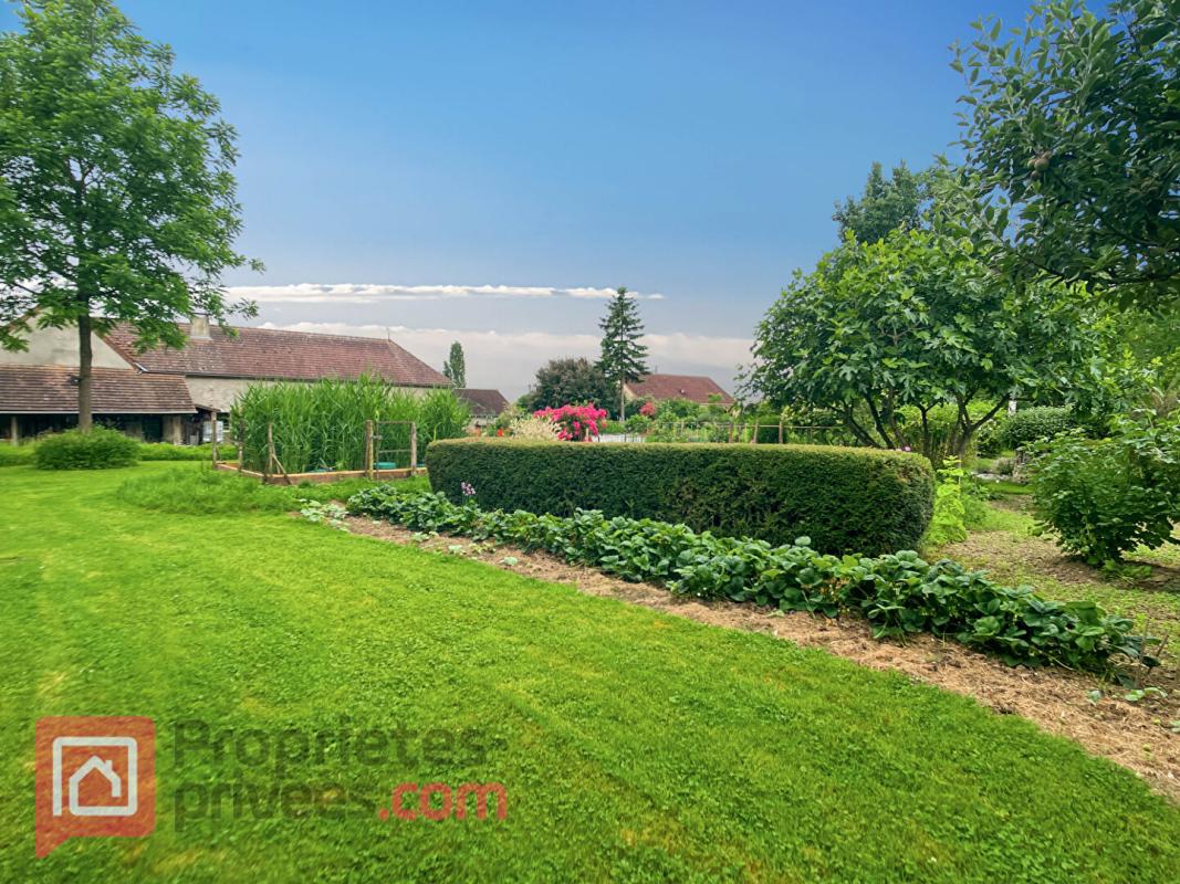 MONTIGNY-LA-RESLE Maison Montigny La Resle 7 pièce(s) 204 m2 12