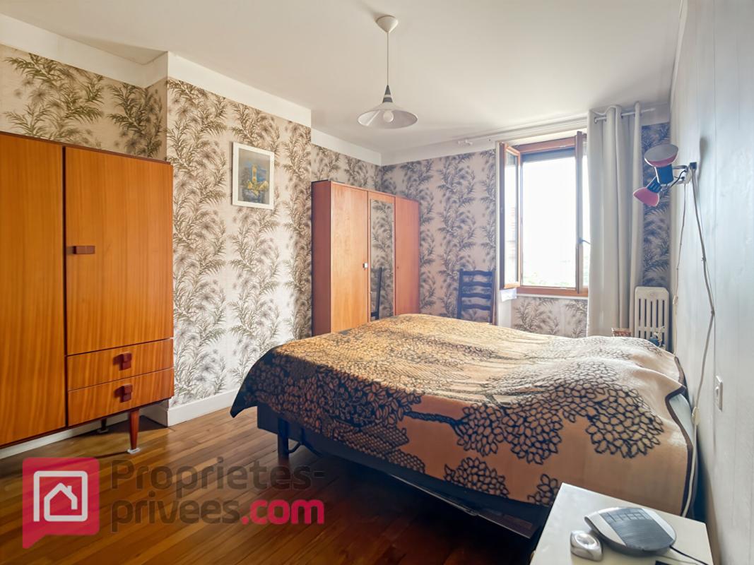 MONTIGNY-LA-RESLE Maison Montigny La Resle 7 pièce(s) 204 m2 5