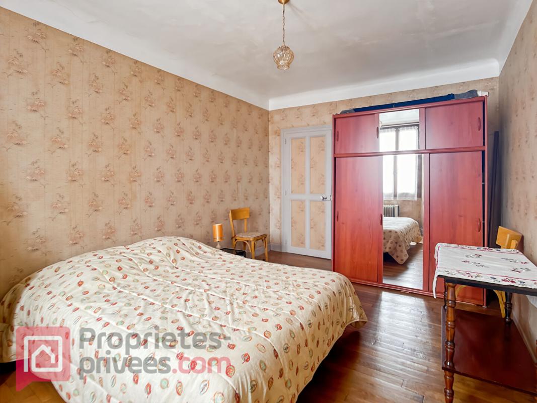 MONTIGNY-LA-RESLE Maison Montigny La Resle 7 pièce(s) 204 m2 6