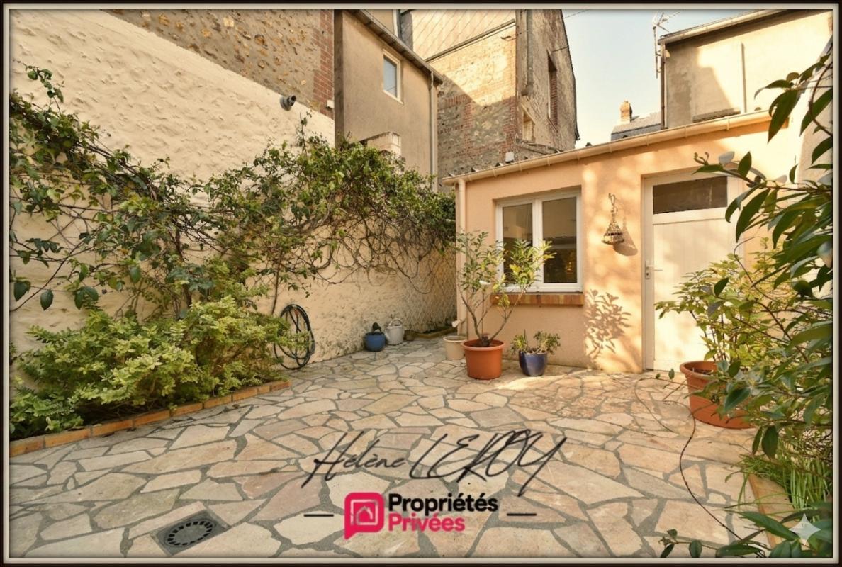 FECAMP Maison de Caractère proche plage avec terrasse 12